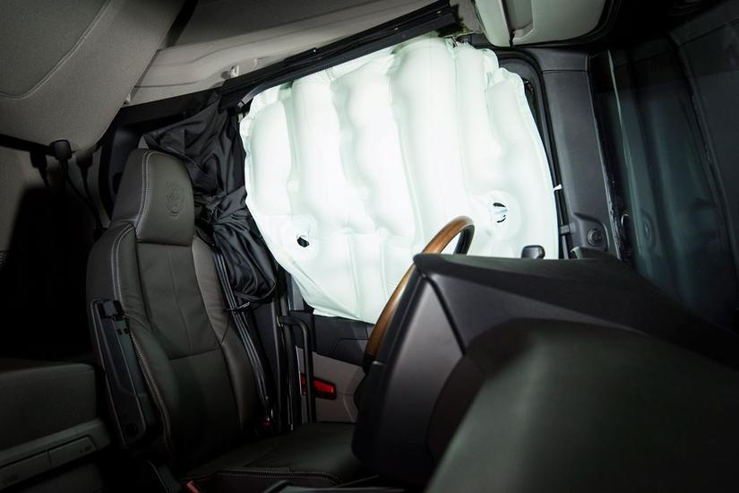 side curtain airbags